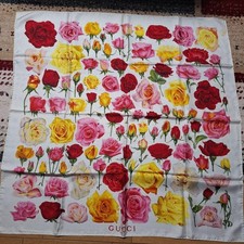 Sciarpa di seta Gucci modello